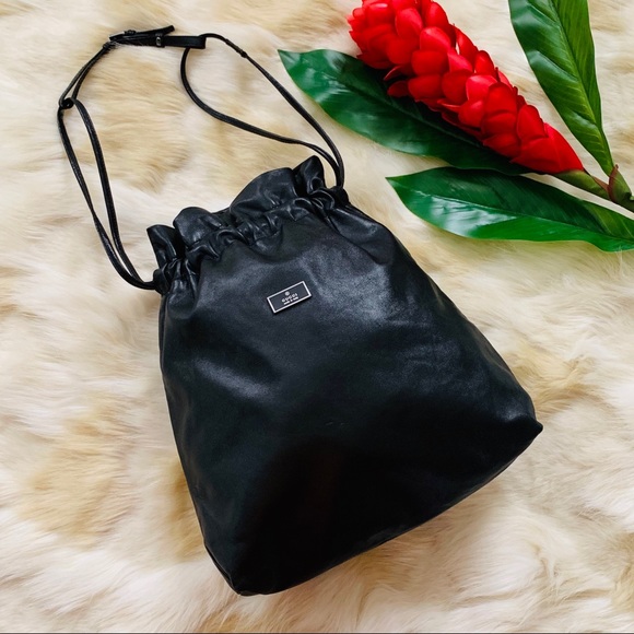 Gucci Handbags - GUCCI Black leather bucket bag lightweight